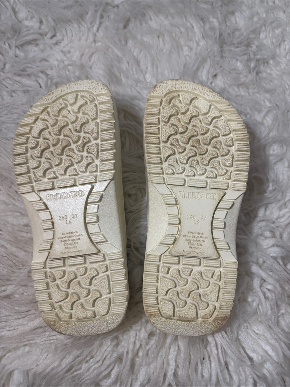 Birthday Birkis White Slip-On Clog Shoes size 6 to 7 - Picture 8 of 9